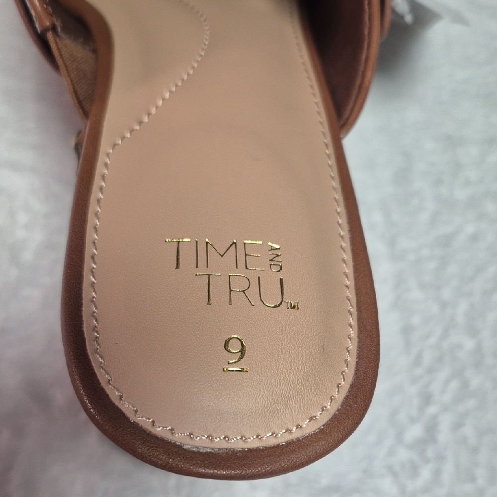Time and Tru Women's Brown Buckle Heeled Clog - Picture 6 of 7